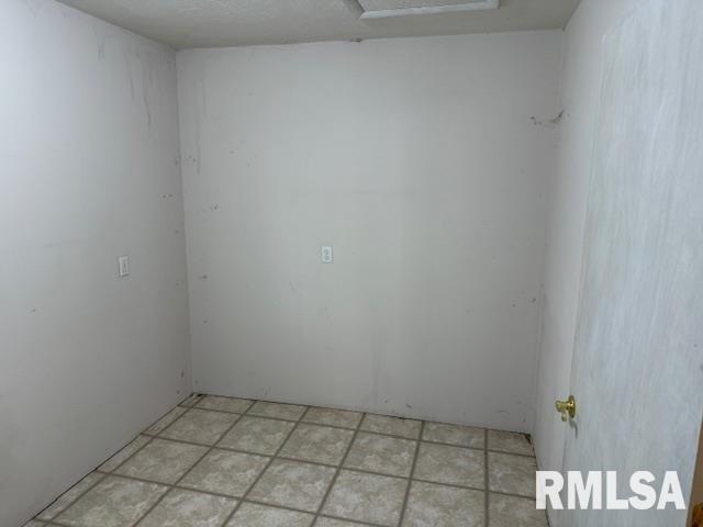 538 South 17th Street Murphysboro, IL 62966 - Photo 20 of 26 a view of an empty room