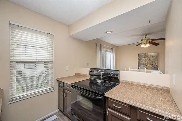 $200,000 | 1318 Summergate Parkway, St. Charles, MO 63303