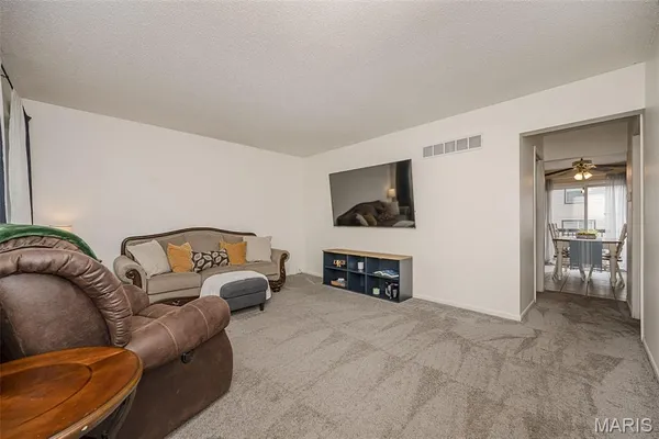 $200,000 | 1318 Summergate Parkway, St. Charles, MO 63303