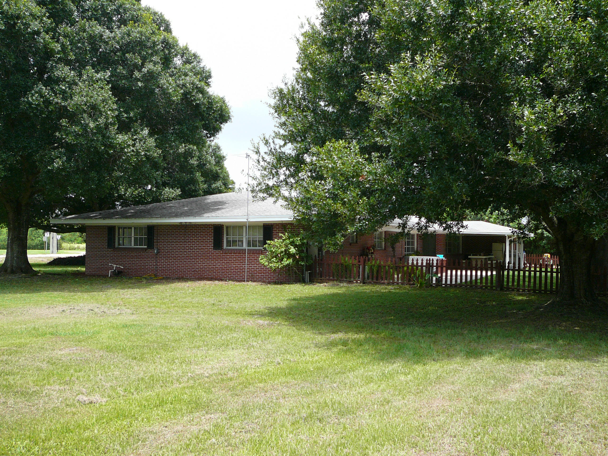 800 Hartman Road Fort Pierce, FL 34947 - Photo 22 of 58 P1050883
