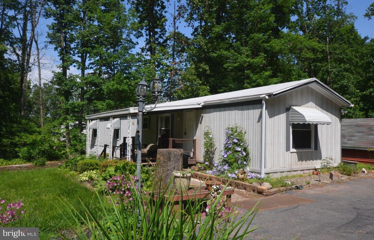 385 East Butter Road York, PA 17404 - Photo 1 of 31