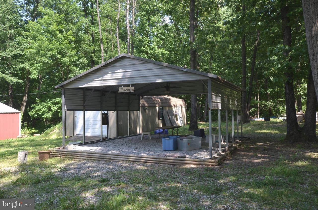 385 East Butter Road York, PA 17404 - Photo 13 of 31