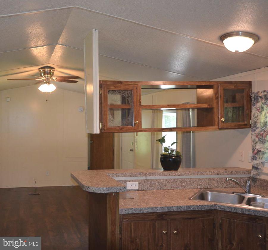 385 East Butter Road York, PA 17404 - Photo 22 of 31