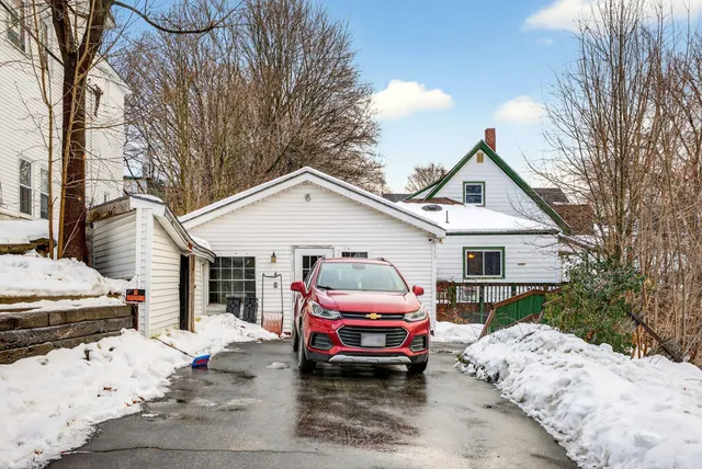 $169,000 | 109 Penobscot Street, Rumford, ME 04276