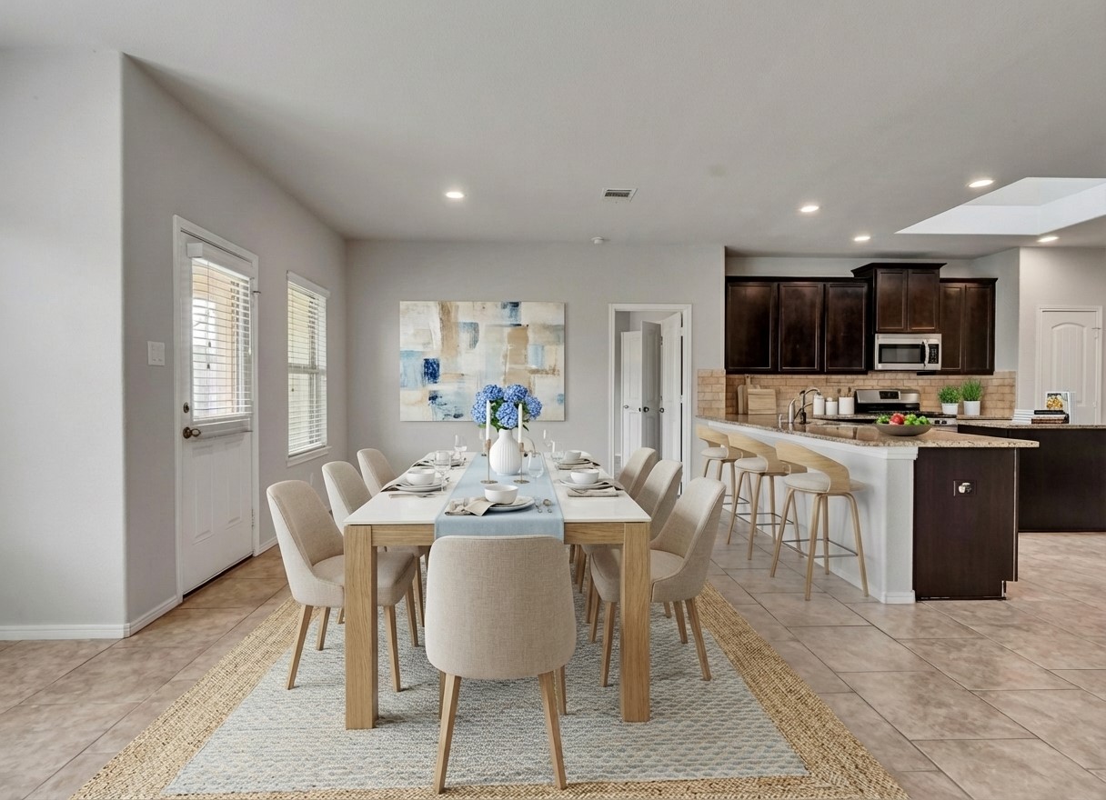 2939 Canadian Goose Lane Baytown, TX 77521 - Photo 3 of 48 a view of kitchen with breakfast area