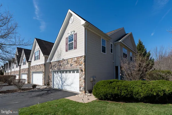 $540,000 | 233 Concord Place, Pennington, NJ 08534