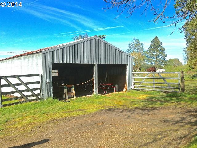 9535 South Heinz Road Canby, OR 97013 - Photo 3 of 14