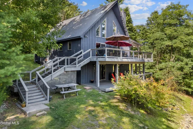 $595,000 | 283 Ave Of The Stars, Blenheim, NY 12131