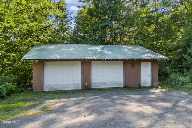 $595,000 | 283 Ave Of The Stars, Blenheim, NY 12131