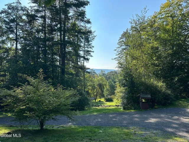 $595,000 | 283 Ave Of The Stars, Blenheim, NY 12131