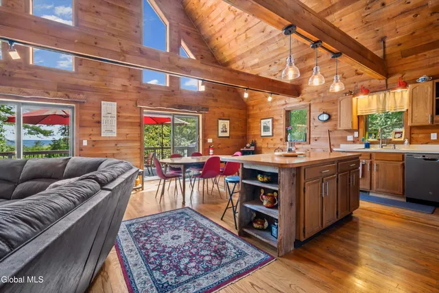 $595,000 | 283 Ave Of The Stars, Blenheim, NY 12131