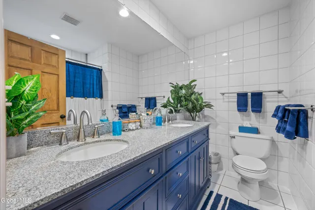 $595,000 | 283 Ave Of The Stars, Blenheim, NY 12131