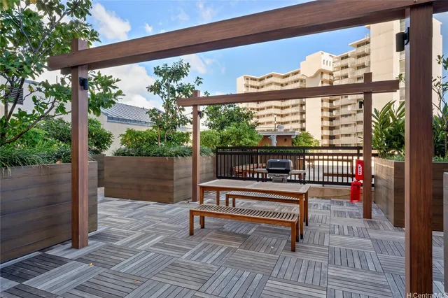 $399,000 | 1717 Mott Smith Drive, Unit 2212, Honolulu, HI 96822