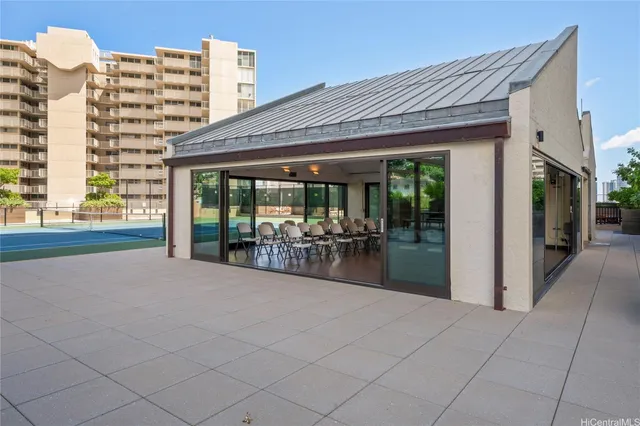 $399,000 | 1717 Mott Smith Drive, Unit 2212, Honolulu, HI 96822