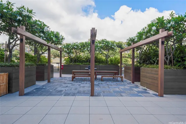 $399,000 | 1717 Mott Smith Drive, Unit 2212, Honolulu, HI 96822