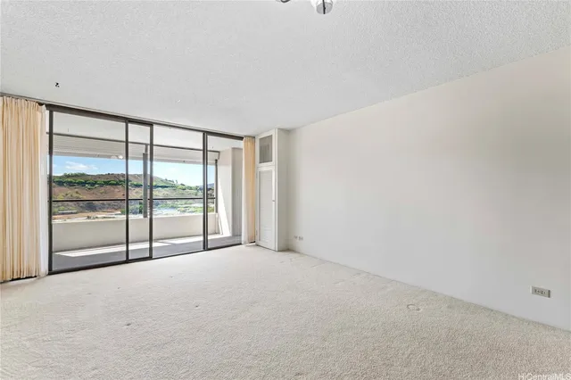 $399,000 | 1717 Mott Smith Drive, Unit 2212, Honolulu, HI 96822