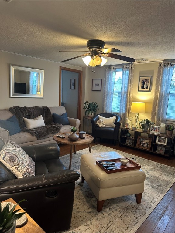 101 Water Street Warren, RI 02885 - Photo 8 of 19