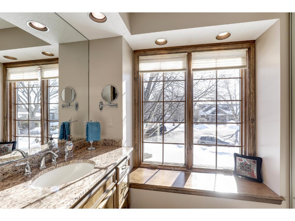 14554 Durham Road Minnetonka, MN 55345 - Photo 13 of 24 Gallery Image 13