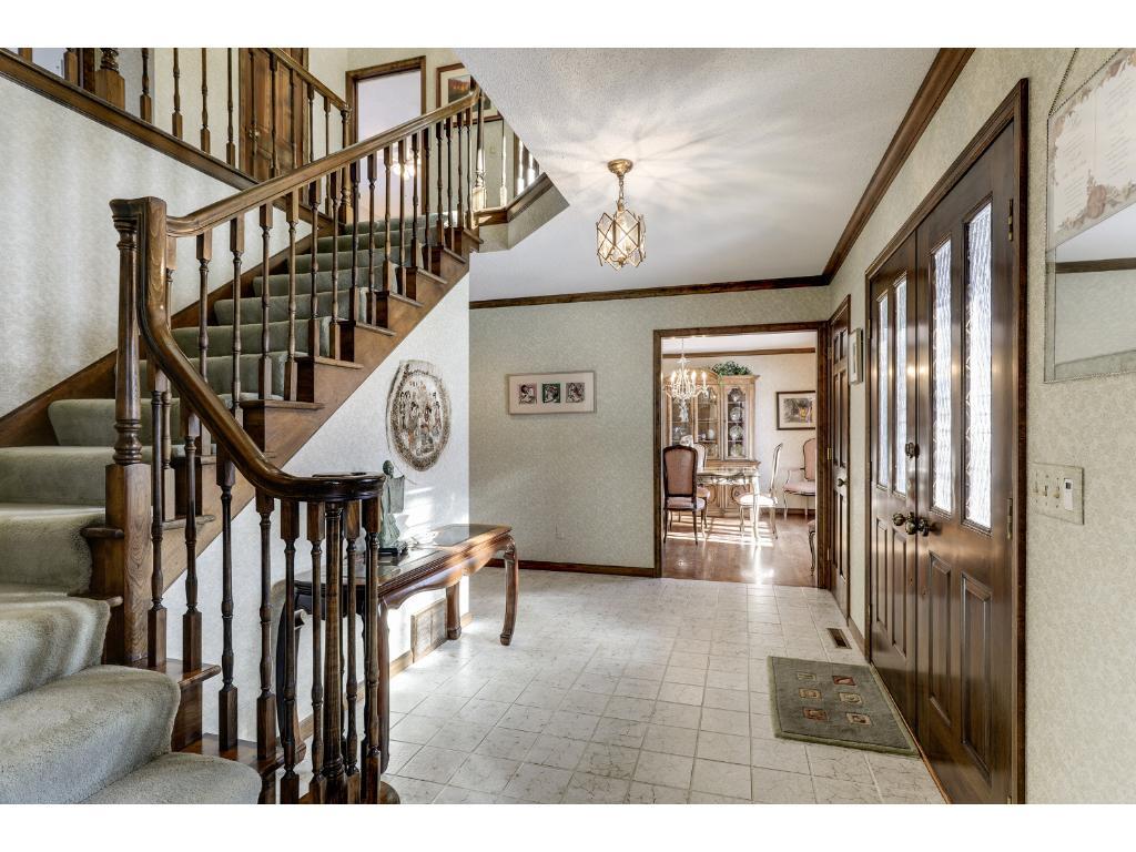 14554 Durham Road Minnetonka, MN 55345 - Photo 3 of 24 Gallery Image 3