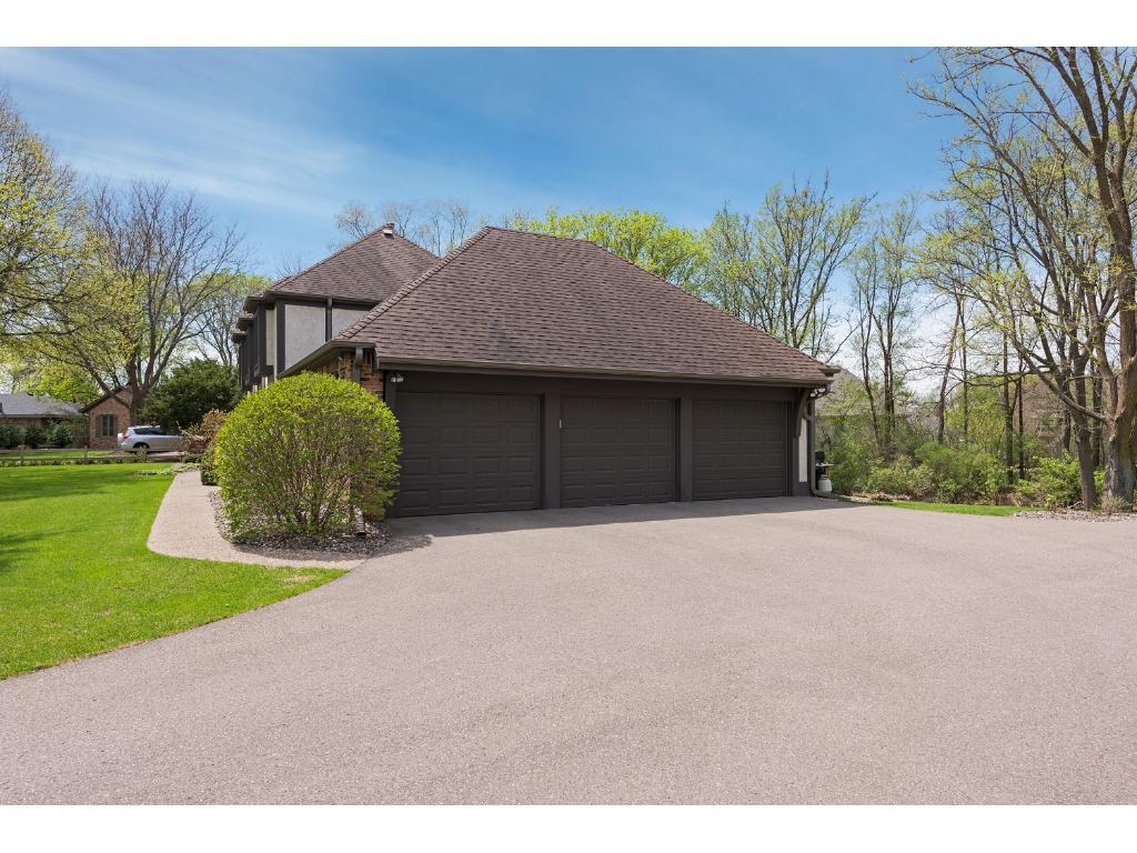 14554 Durham Road Minnetonka, MN 55345 - Photo 21 of 24 Gallery Image 21