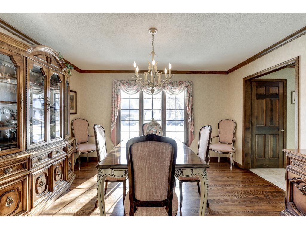 14554 Durham Road Minnetonka, MN 55345 - Photo 6 of 24 Gallery Image 6