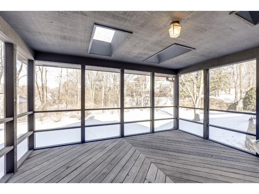 14554 Durham Road Minnetonka, MN 55345 - Photo 10 of 24 Gallery Image 10