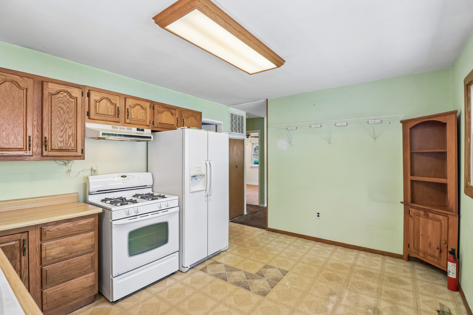 91 Bay Road Fox Lake, IL 60020 - Photo 9 of 26