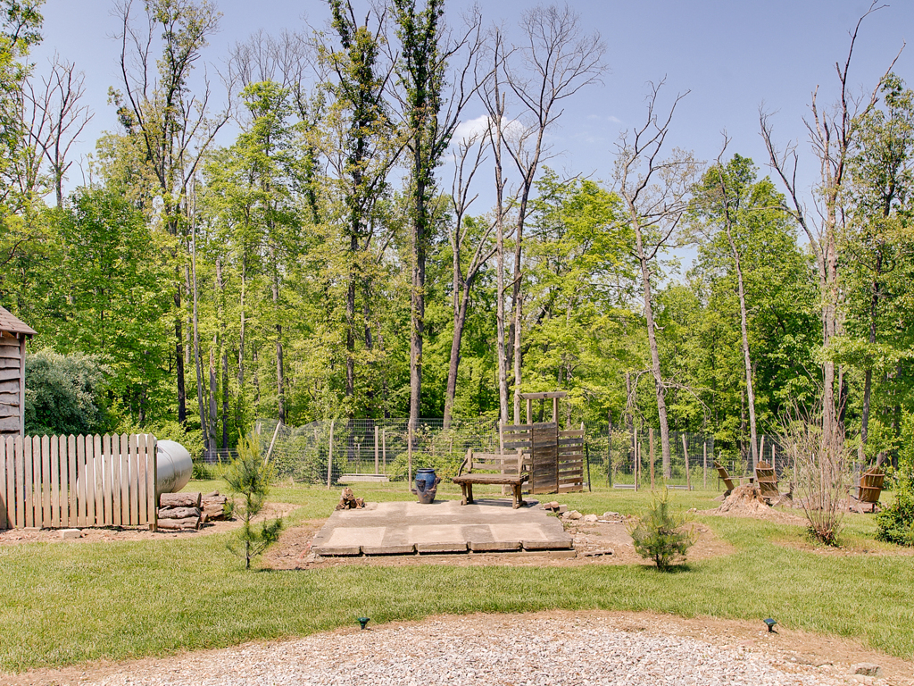 1153 Helmsburg Road Nashville, IN 47448 - Photo 4 of 45 Gallery Image 4