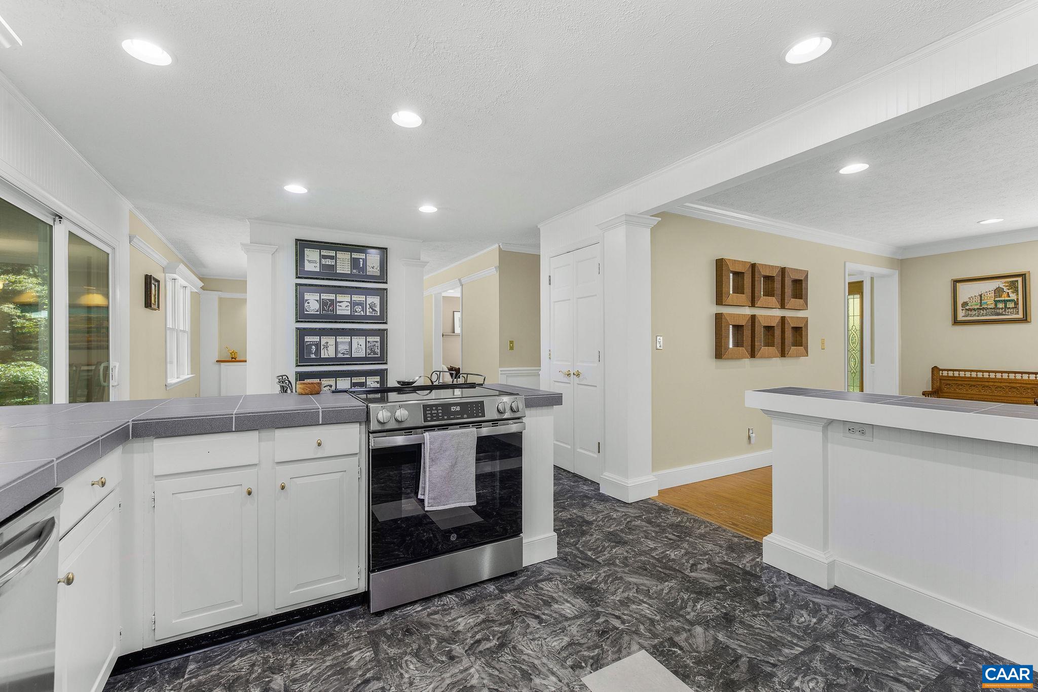 125 Vincennes Road Charlottesville, VA 22911 - Photo 16 of 45