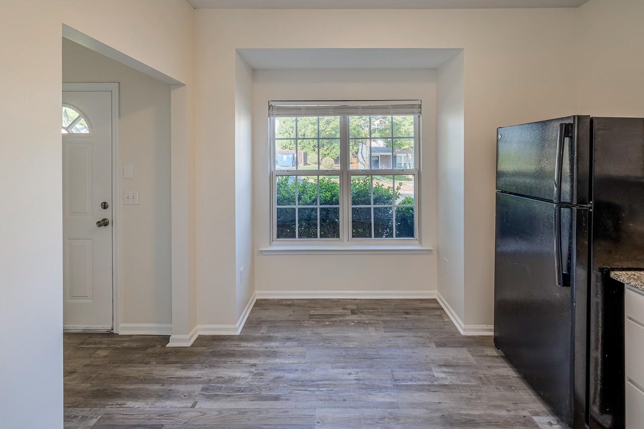 920 Goldendale Court Greenville, SC 29607 - Photo 4 of 32 Gallery Image 4