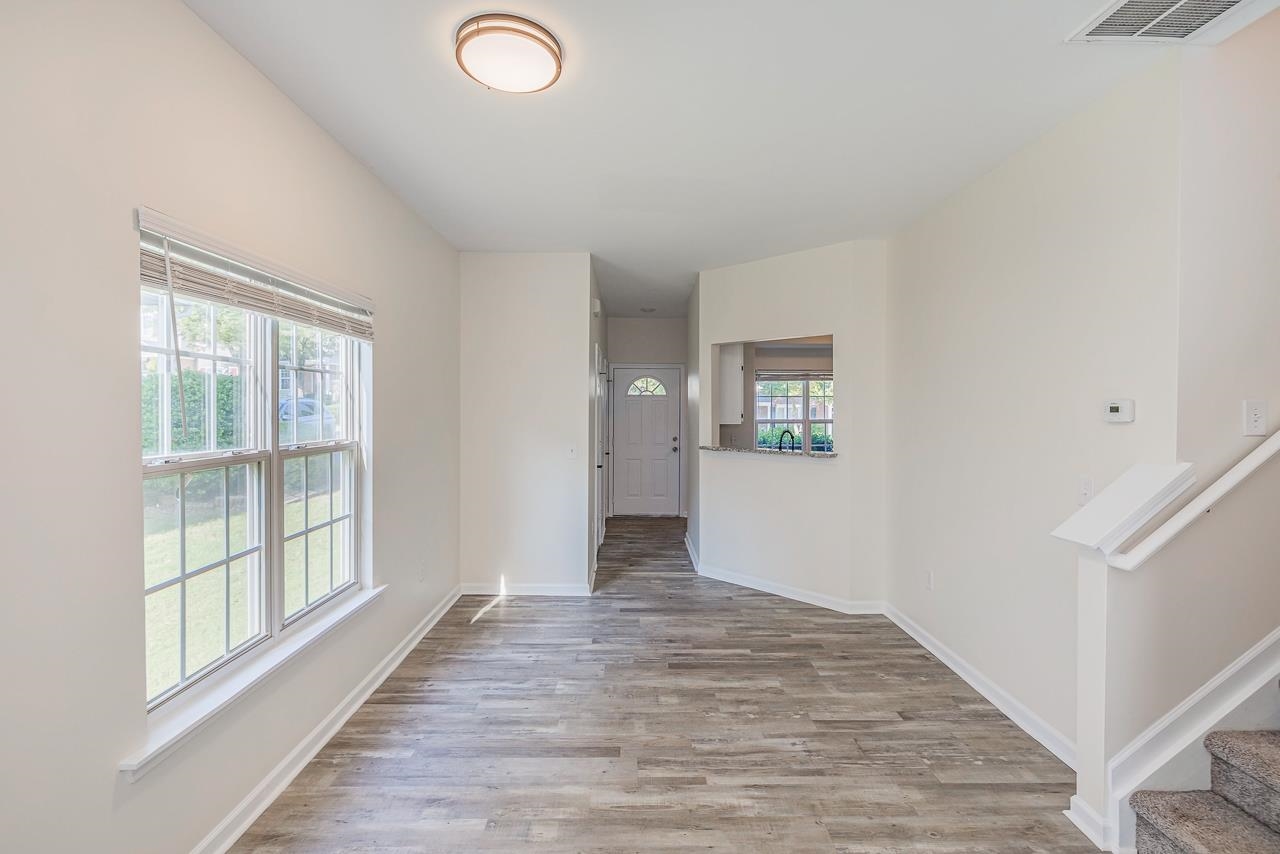 920 Goldendale Court Greenville, SC 29607 - Photo 9 of 32 Gallery Image 9