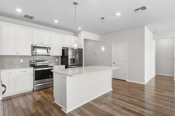 $430,000 | 788 Parsons Mooring Court, Seffner, FL 33584