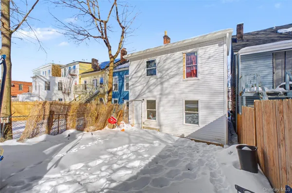 $2,250 | 61 Carson Avenue, Newburgh, NY 12550