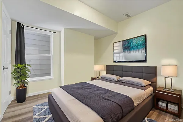 $2,250 | 61 Carson Avenue, Newburgh, NY 12550