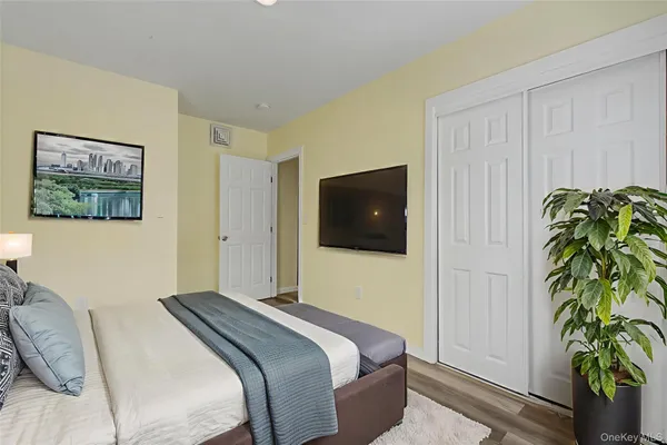 $2,250 | 61 Carson Avenue, Newburgh, NY 12550