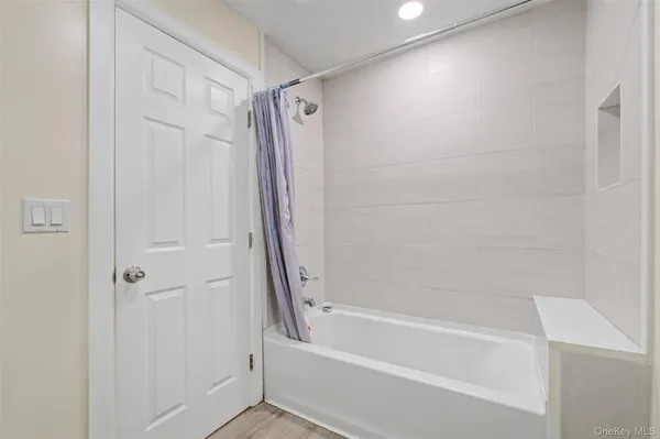 $2,250 | 61 Carson Avenue, Newburgh, NY 12550