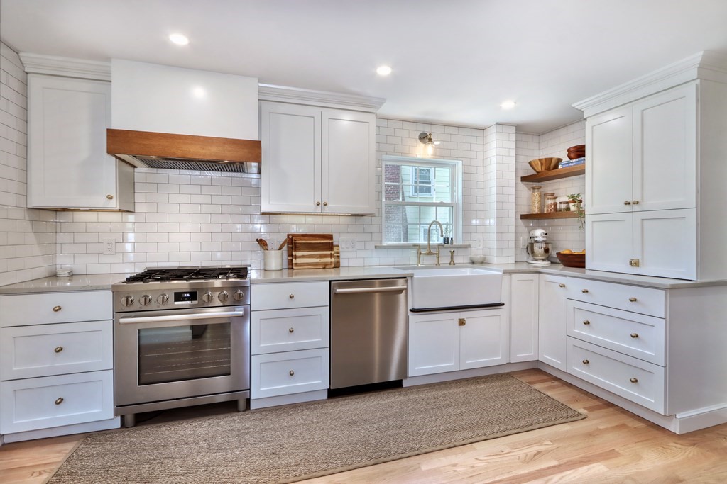 3 Conrad Road Melrose, MA 02176 - Photo 12 of 37 Gallery Image 12