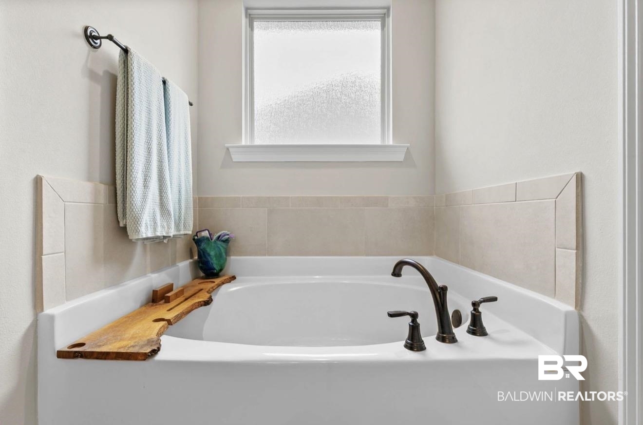 10126 Chipper Lane Foley, AL 36535 - Photo 18 of 30 Bathroom featuring a bath