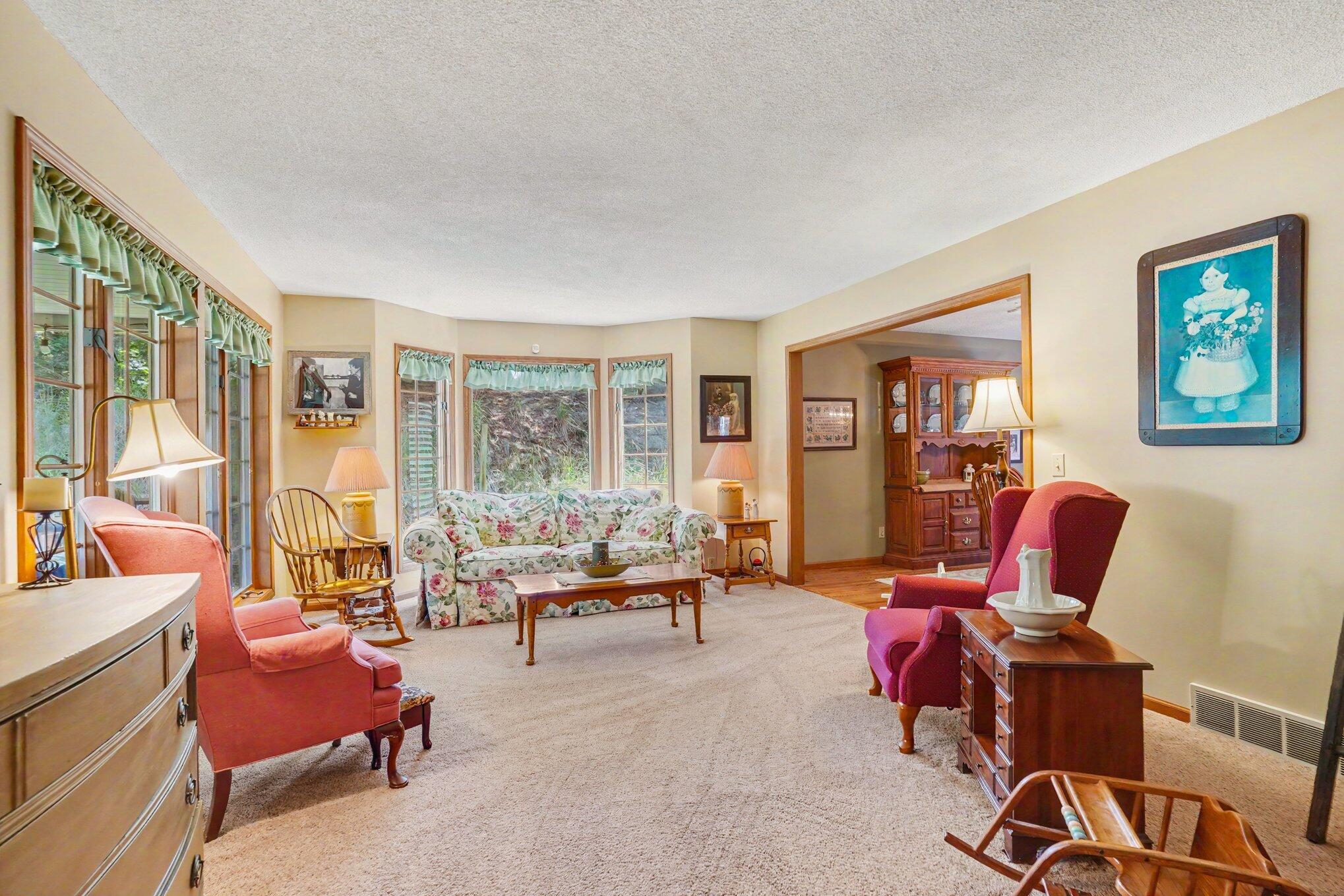 2065 Forest Park Road Muskegon, MI 49441 - Photo 20 of 39 007_file_9541