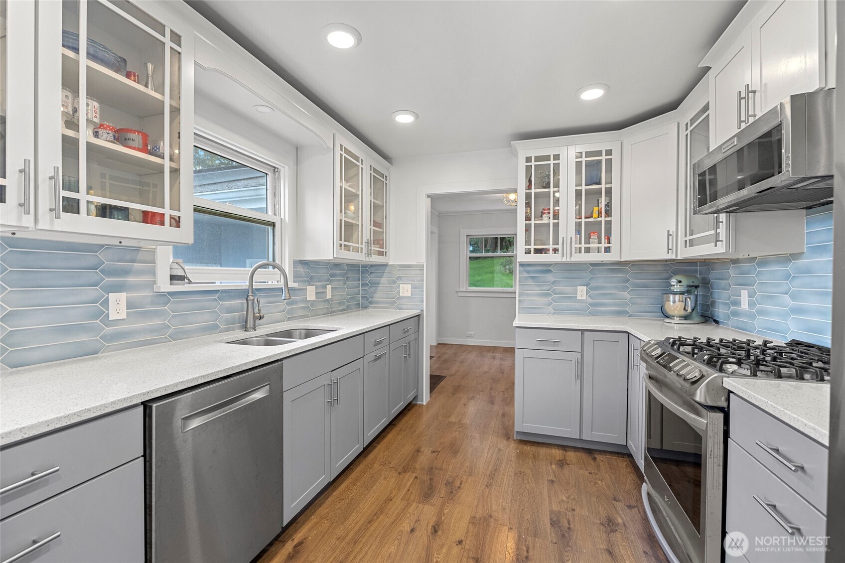 2601 17th Street Anacortes, WA 98221 - Photo 10 of 37