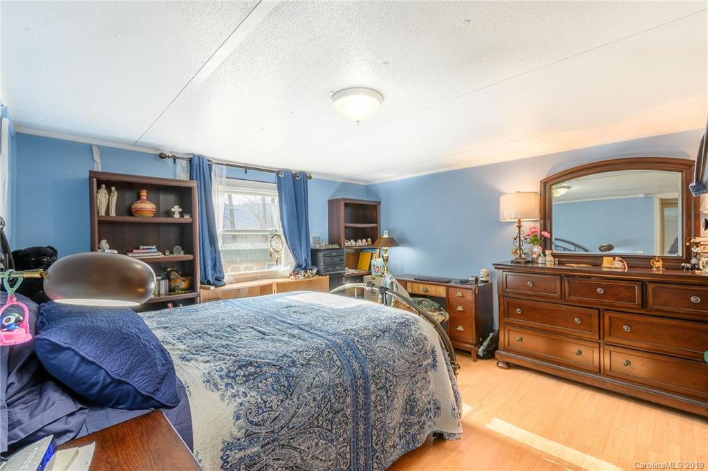 105 Blue Mountain Road Fairview, NC 28730 - Photo 13 of 36 Gallery Image 13