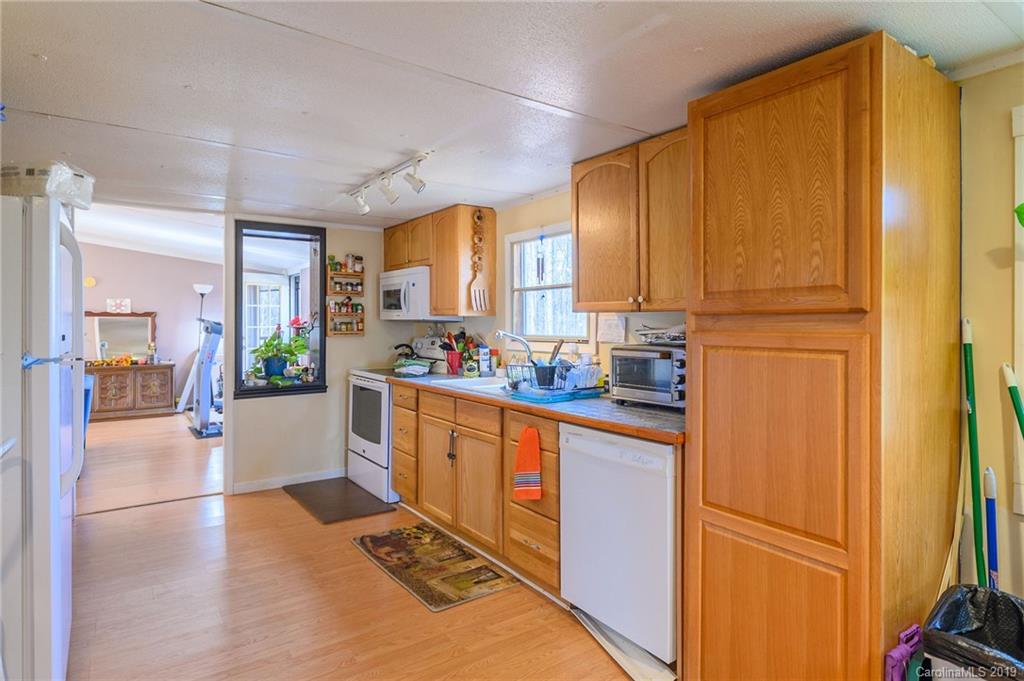 105 Blue Mountain Road Fairview, NC 28730 - Photo 19 of 36 Gallery Image 19
