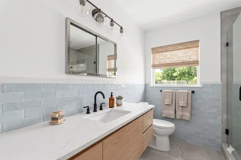 $355,000 | 1207 Stonecrest Drive, Houston, TX 77018