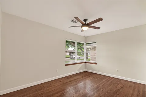 $355,000 | 1207 Stonecrest Drive, Houston, TX 77018