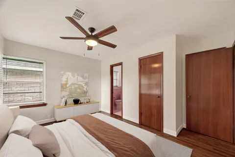 $355,000 | 1207 Stonecrest Drive, Houston, TX 77018