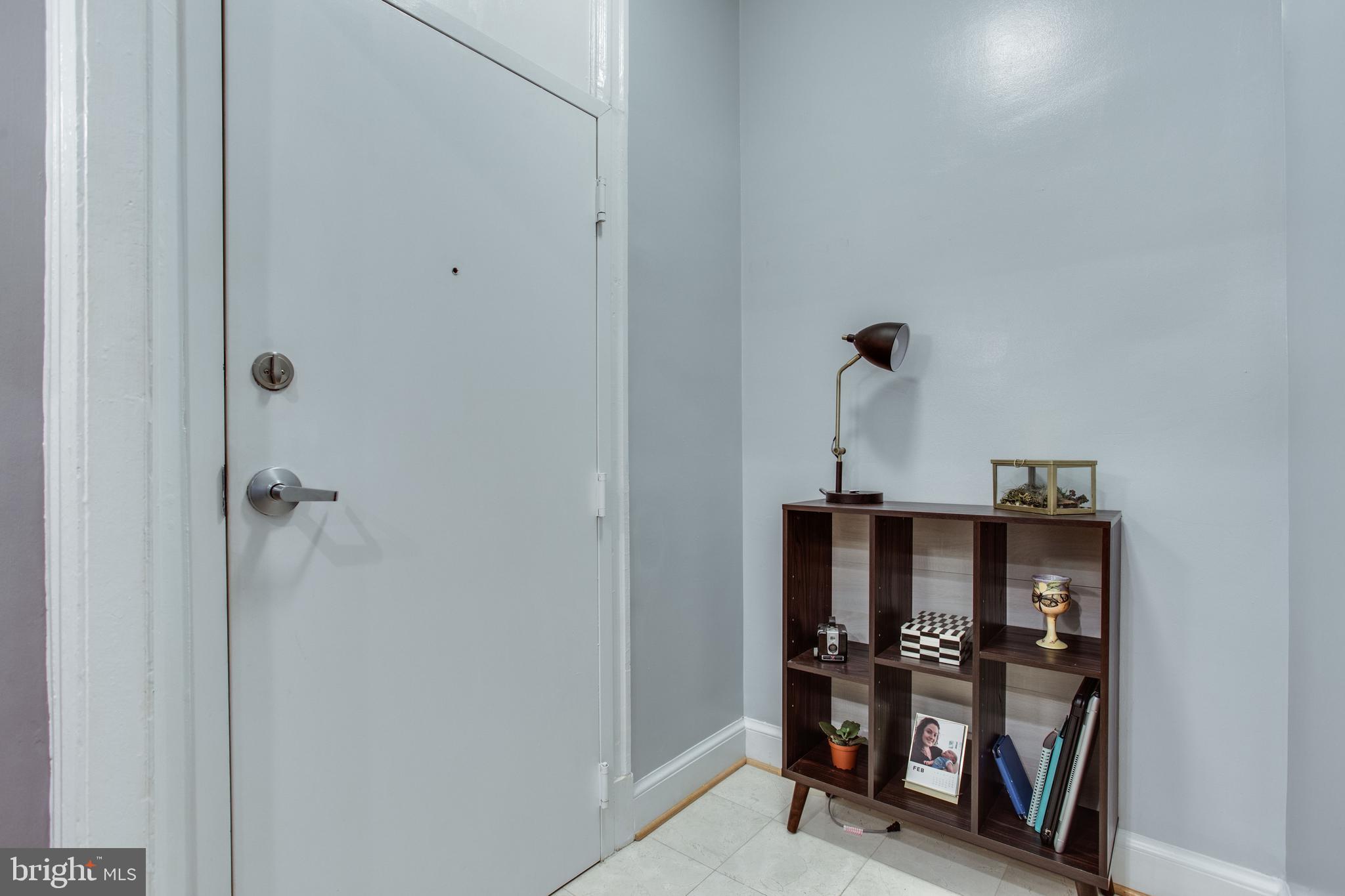 1401 Columbia Road Northwest, Unit 212 Washington, DC 20009 - Photo 3 of 17 Foyer