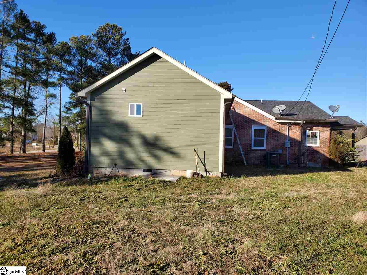 1479 Currys Lake Road Gray Court, SC 29645 - Photo 32 of 36
