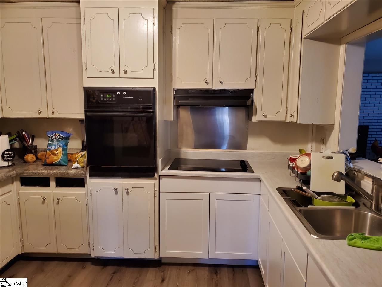 1479 Currys Lake Road Gray Court, SC 29645 - Photo 6 of 36