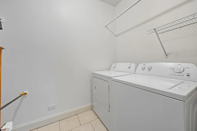 $349,900 | 1544 Lakeridge Court, Mundelein, IL 60060