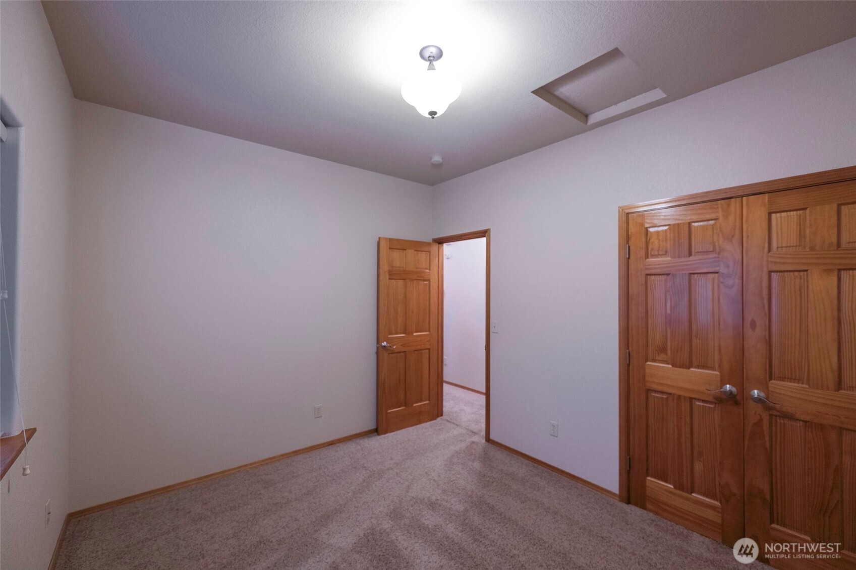6279 Touchet North Road Touchet, WA 99360 - Photo 24 of 34 an empty room with closet area